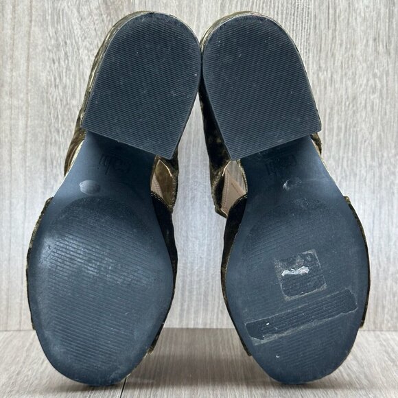 CAbi Sandals Womens 7 Interlock Block Heel Crushed Velvet Open Toe Moss Green - Picture 11 of 13